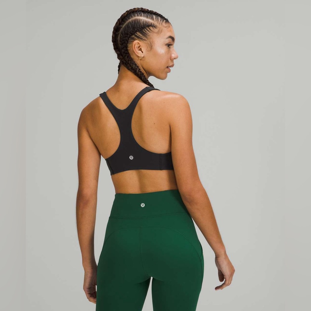 Lululemon Wunder Train Bra Medium Support, C/D Cup
Black 8